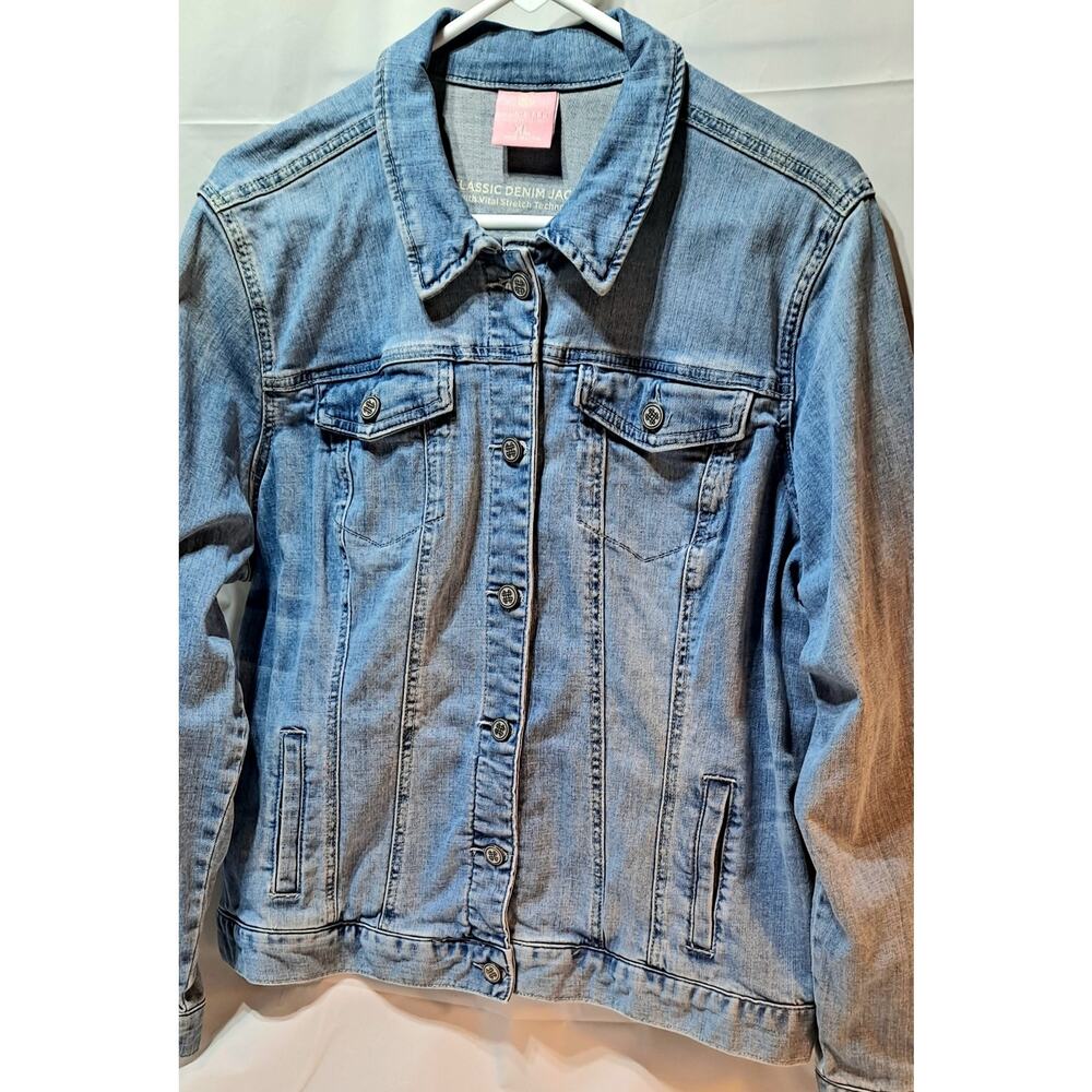 Laurie Felt Denim Jean Jacket Light Blue Button Front Semi-Fitted XL NWT